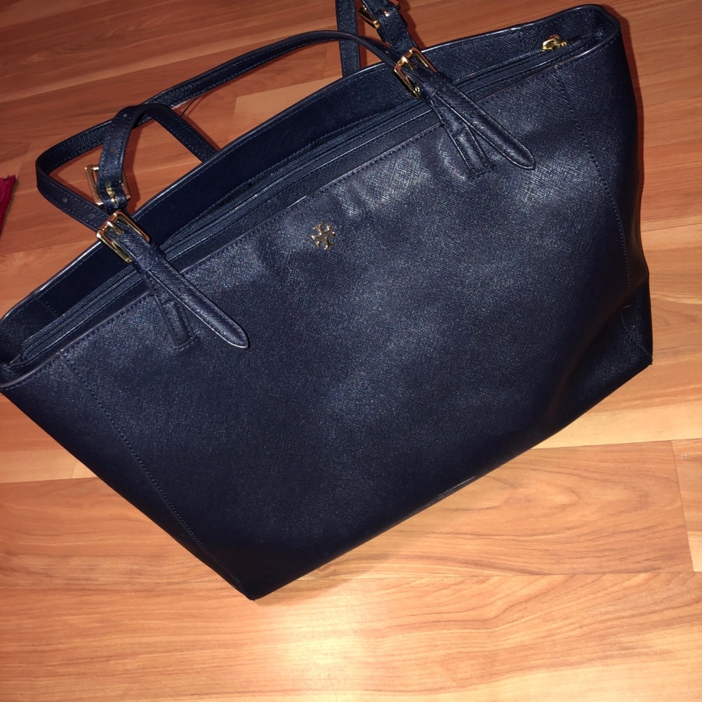 Tory Burch Tote Navy - Picture 3 of 7